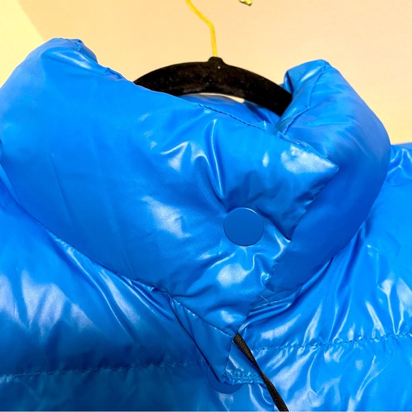 Future Collective Kahlana Barfield  Glossy Puffer Crop Jacket Blue  Size L - Picture 3 of 12